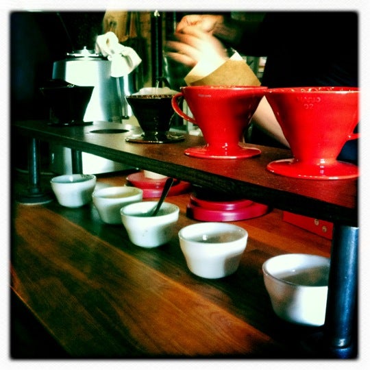 Foto tirada no(a) Crop to Cup Coffee por KR E. em 2/4/2012