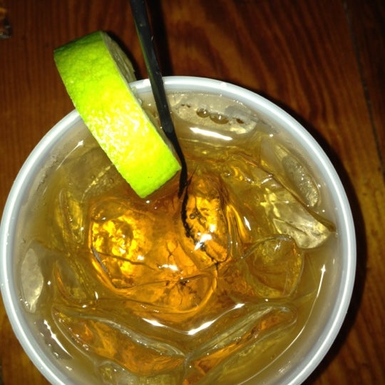 2/19/2012 tarihinde James C.ziyaretçi tarafından Midtown Bar &amp; Grill'de çekilen fotoğraf