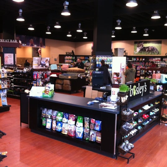 Bosley's On Lonsdale Pet Supplies Store in North Vancouver