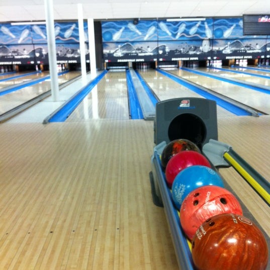 Boardwalk Bowl Bowling Alley in Santa Cruz