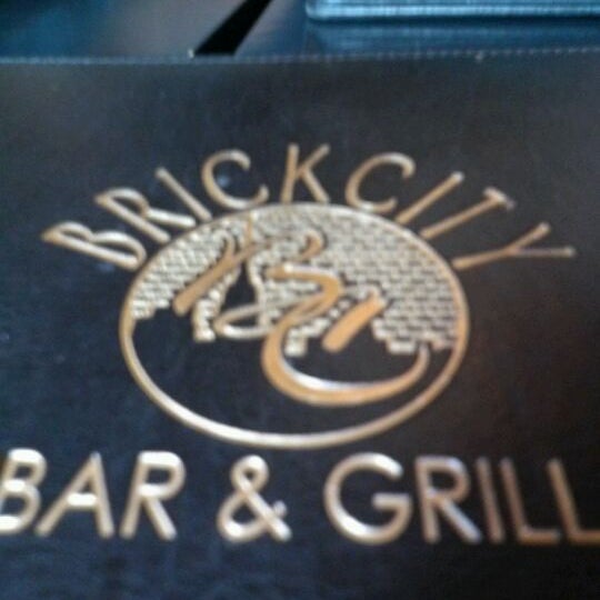 5/10/2012에 Tony R.님이 Brick City Bar &amp; Grill에서 찍은 사진