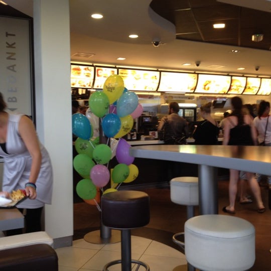Photo taken at McDonald&#39;s by Washant V. on 7/27/2012