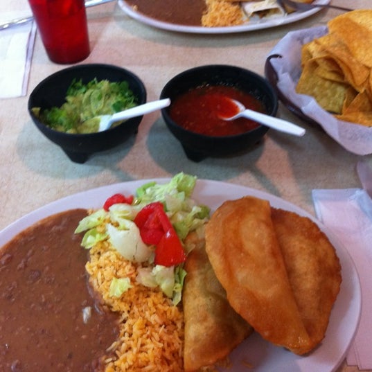 2/25/2012 tarihinde Beckyziyaretçi tarafından Rosita&#39;s Mexican Restaurant'de çekilen fotoğraf