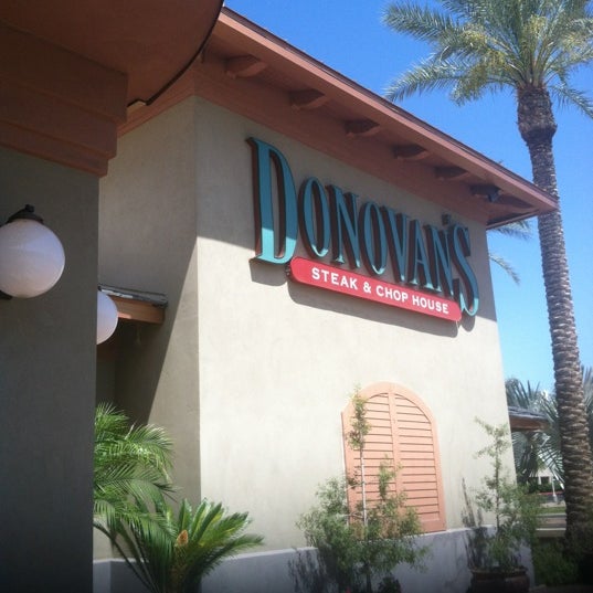 Photo taken at Donovan&#39;s Steak &amp; Chop House by Kori P. on 5/31/2012