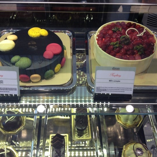 Photos At Divan Pastanesi Cankaya 13 Tips From 983 Visitors