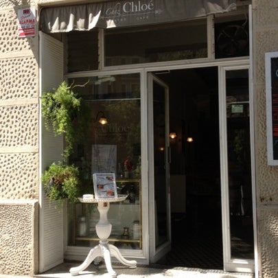 Photo taken at Chez Chloé Barcelona by Violetta S. on 8/14/2012