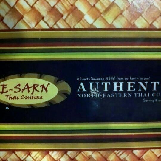 Foto scattata a E-Sarn Thai Cuisine da Joycelyn T. il 9/8/2012