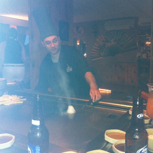 Foto scattata a Timsan&#39;s Japanese Steak House da Katie T. il 6/23/2012