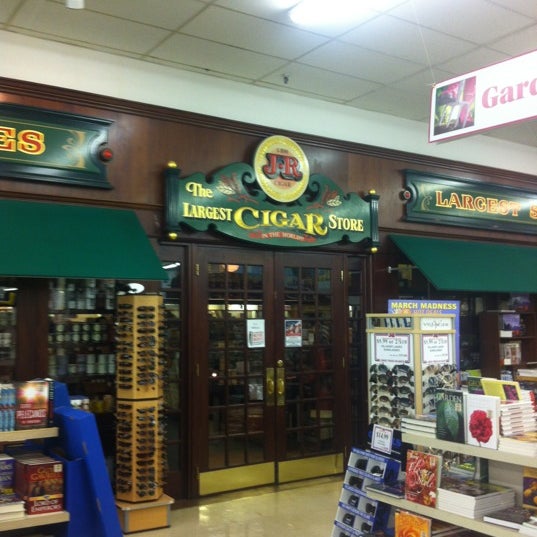 JR Factory Outlet (Now Closed) Department Store