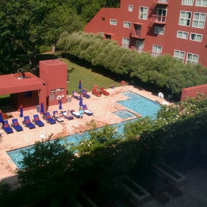 Photo taken at Dallas/Fort Worth Marriott Solana by Perseus C. on 7/22/2012
