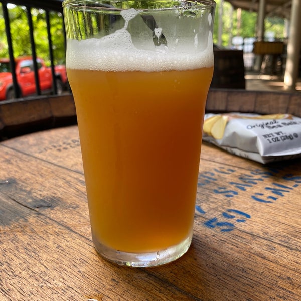 Photo taken at Firefly Hollow Brewing Co. by David B. on 8/2/2022