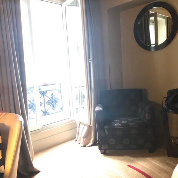 7/26/2017 tarihinde Ricardo L.ziyaretçi tarafından Hôtel Renaissance Paris Vendôme'de çekilen fotoğraf
