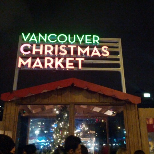 รูปภาพถ่ายที่ Vancouver Christmas Market โดย Colin M. เมื่อ 12/13/2012