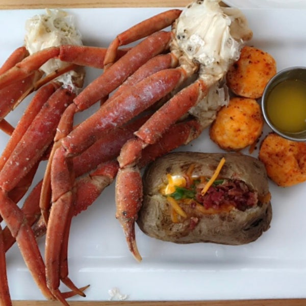 Louie's Wine Dive (Now Closed) Wine Bar in Indianapolis