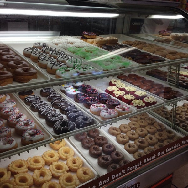 Donut Joe's 3199 Lee St