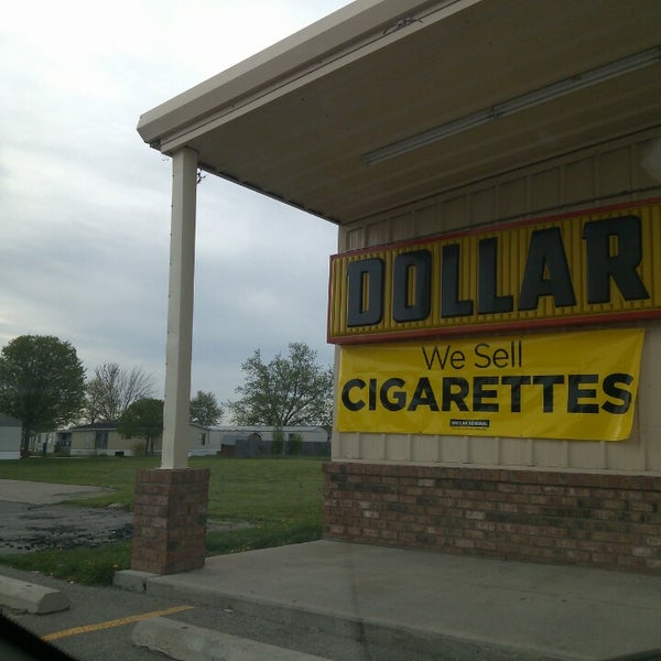 Dollar General Discount Store in Woodburn