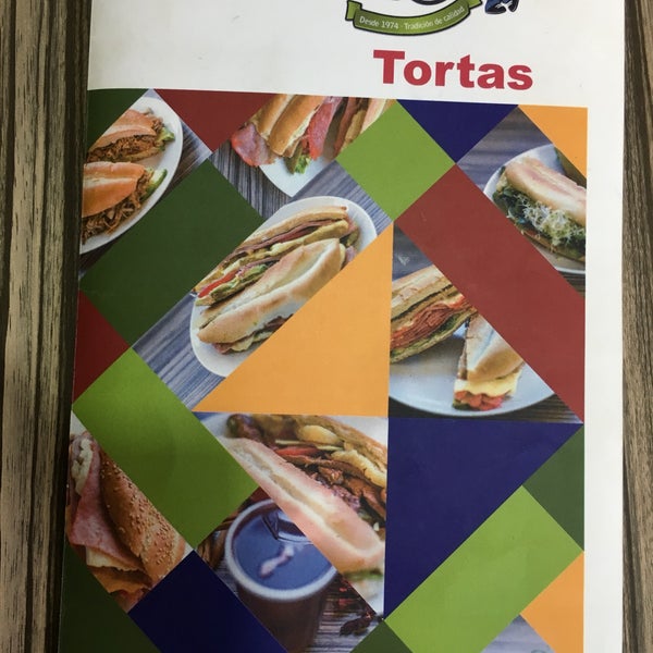 รูปภาพถ่ายที่ Tortas El Capricho โดย Concepción M. เมื่อ 4/28/2018