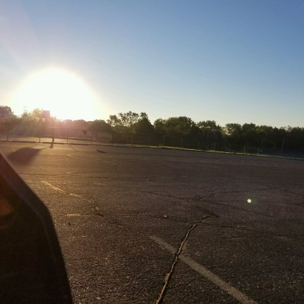 Glen Lake Elementary Elementary School in Hopkins
