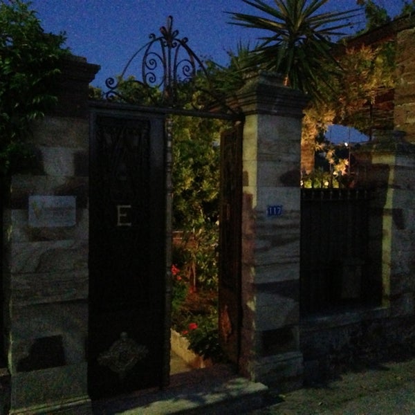 รูปภาพถ่ายที่ Voulamandis House - Chios Hotel โดย Voulamandis H. เมื่อ 7/11/2013