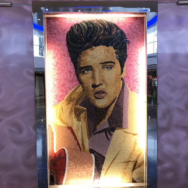Elvis Store At Gate B, Memphis International Airport Gift Shop