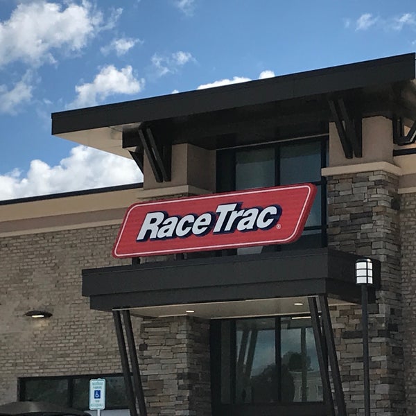 RaceTrac Fuel Station in Hammond