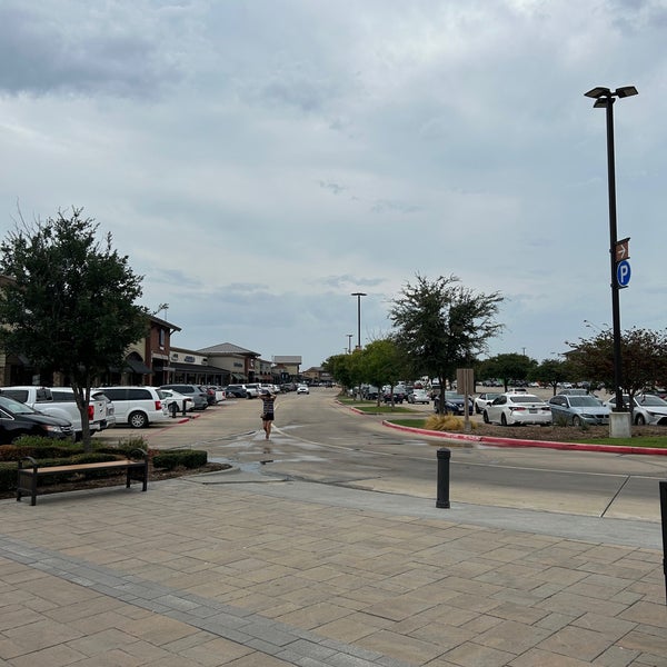 COACH OUTLET - 820 W Stacy Rd, Allen, Texas - Yelp