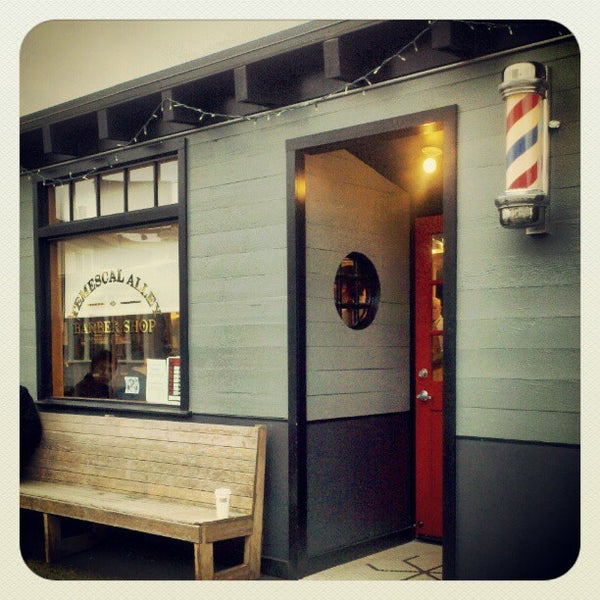 Photo taken at Temescal Alley Barbershop by Drew S. on 12/11/2012