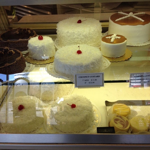 Foto tomada en A Taste of Denmark Bakery  por Lucca T. el 1/4/2014