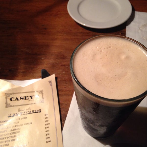 Снимок сделан в Casey&#39;s Irish Pub пользователем Nelly G. 1/20/2015