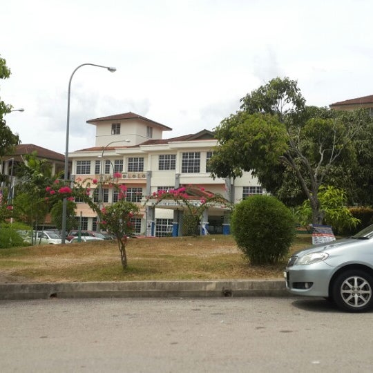 Bac On Twitter Brickfieldsasiacollege Is At Smk Seremban 2 Today If You Re From Seremban Pop Over To Visit Us Schoolvisit Http T Co Vzk91ajfm9