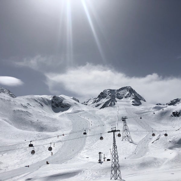 Снимок сделан в Stubaier Gletscher пользователем Susi C. 4/22/2019