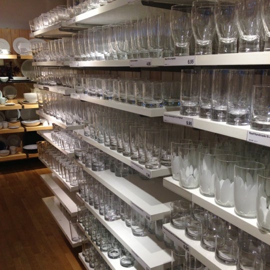 Photo taken at Crate &amp; Barrel by Chris on 10/27/2012