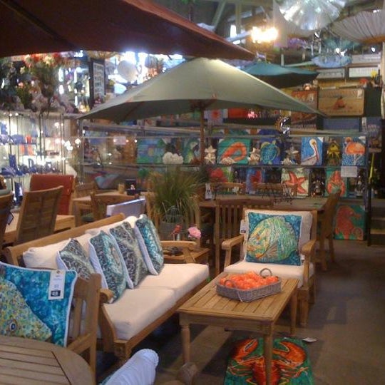 Peter Andrews Furniture and Home Store