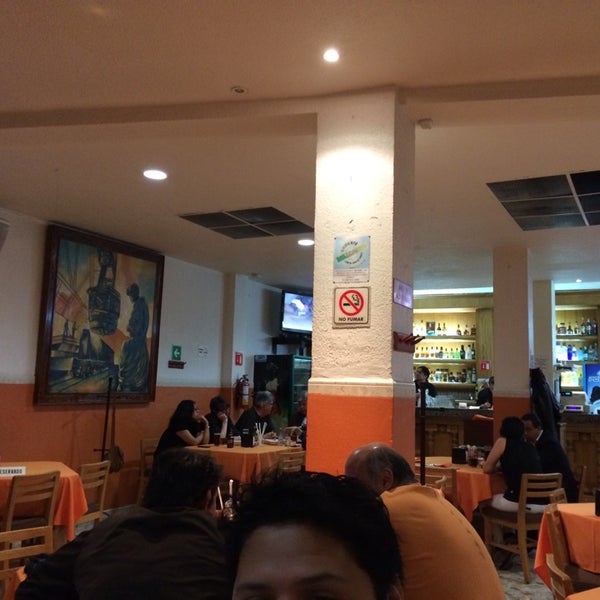 Photo taken at Restaurante Bar Nuevo Leon by Oscar H. on 3/15/2014