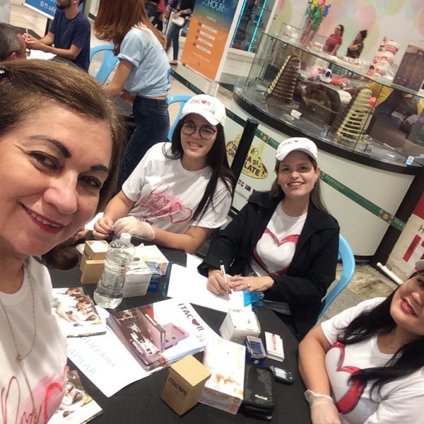 รูปภาพถ่ายที่ Teresina Shopping โดย Marlice C. เมื่อ 11/14/2019