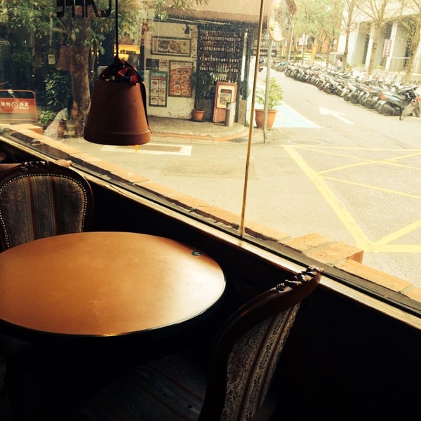 Photos At 雪可屋shakehouse Caffe Da An Qu 9 Tips From 128 Visitors