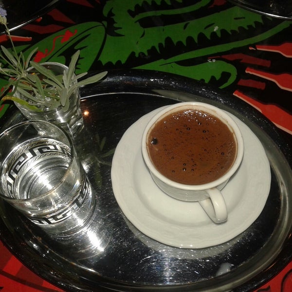Foto scattata a İstasyon Cafe da Safiye B. il 11/17/2014