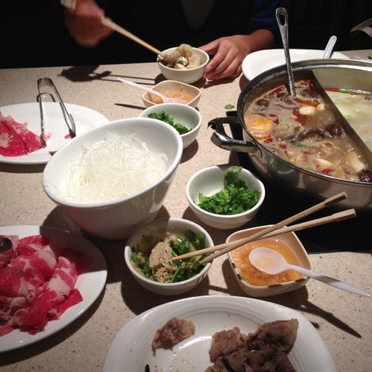 Photo taken at Happy Lamb Hot Pot, Houston Westheimer 快乐小羊 by Danny G. on 12/3/2012