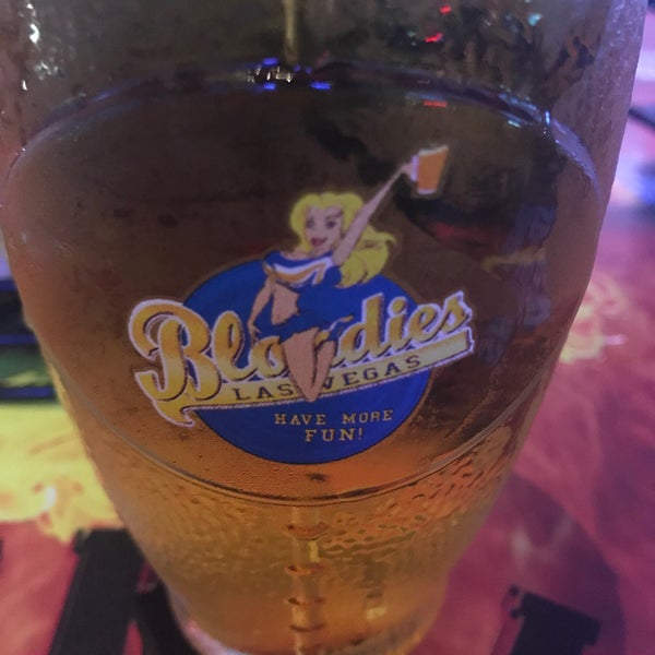 7/17/2018 tarihinde Geir Aage A.ziyaretçi tarafından Blondies Sports Bar &amp; Grill'de çekilen fotoğraf