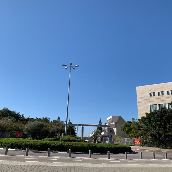 12/15/2018 tarihinde Jiří S.ziyaretçi tarafından Tel Aviv University'de çekilen fotoğraf