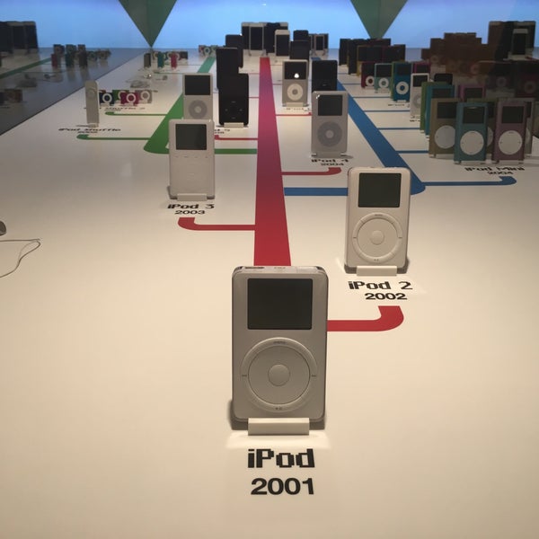 Das Foto wurde bei Apple Museum von Lindsey J. am 8/29/2016 aufgenommen