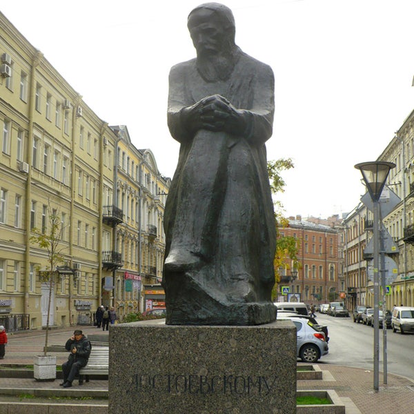 Памятник достоевскому в санкт петербурге