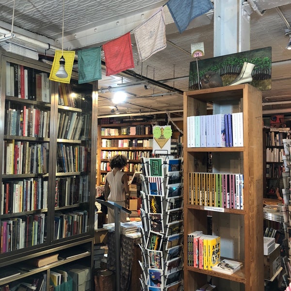 Photo taken at Spoonbill &amp; Sugartown Books by martín g. on 7/20/2018