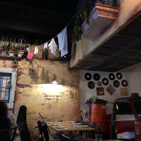 8/13/2019 tarihinde Andrea P.ziyaretçi tarafından Cafe La Trova'de çekilen fotoğraf
