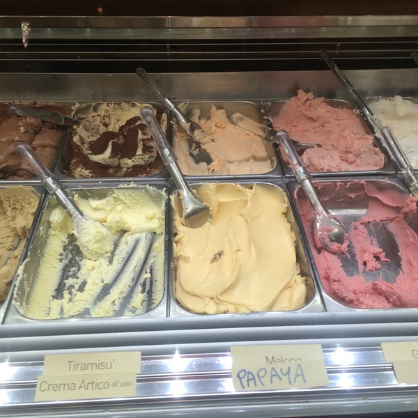 Photo taken at Artico Gelateria Tradizionale by Meg B. on 5/25/2016
