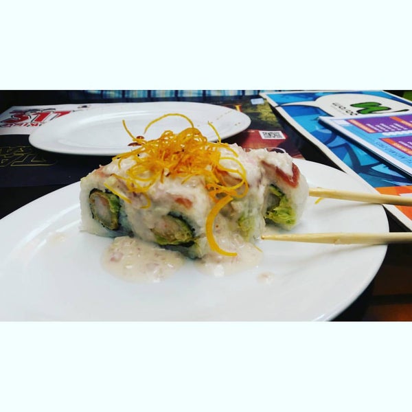 Photo taken at Wasabi Sushi &amp; Rolls by DjAPOLO D. on 9/17/2015