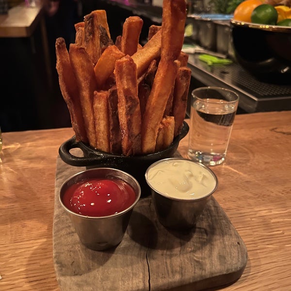 Drink Cocktail Bar in Seaport District