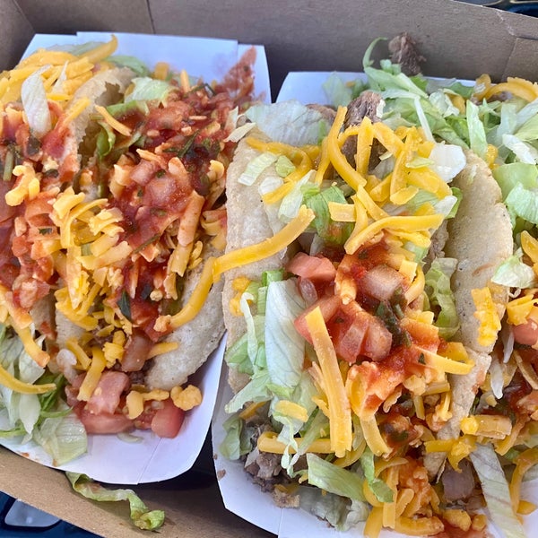 Arturo's Puffy Taco Mexican Restaurant in Whittier