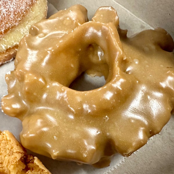 Winchell's Donut House 18881 Colima Rd