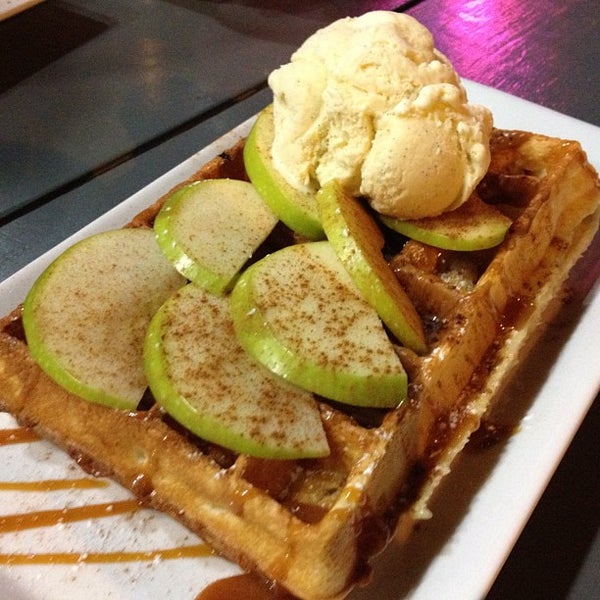 10/27/2012 tarihinde Remil M.ziyaretçi tarafından Syrup Desserts'de çekilen fotoğraf